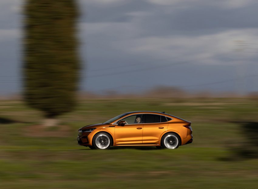 2022 Škoda ENYAQ Coupe iV - Side Wallpaper 850x624 #99