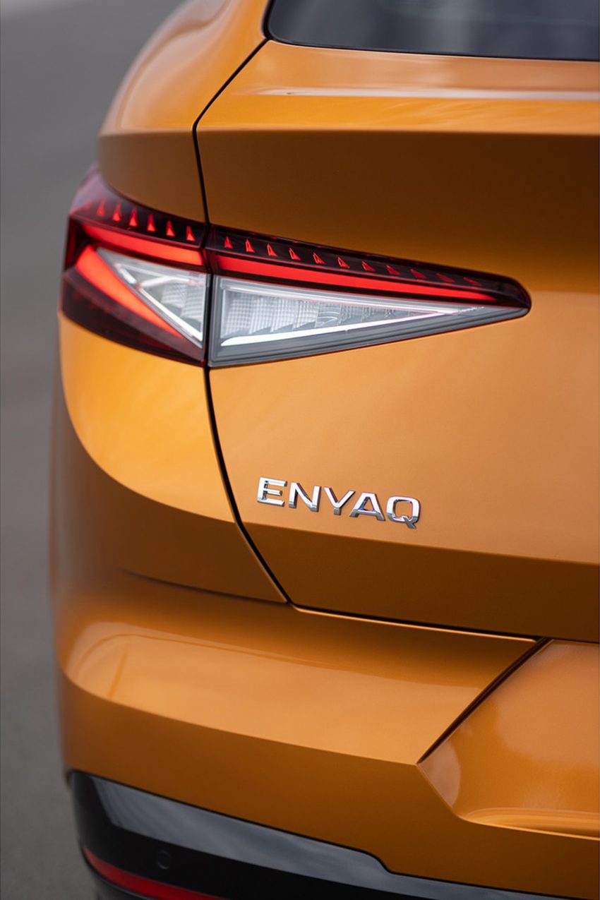 2022 Škoda ENYAQ Coupe iV - Tail Light Phone Wallpaper 850x1275 #159