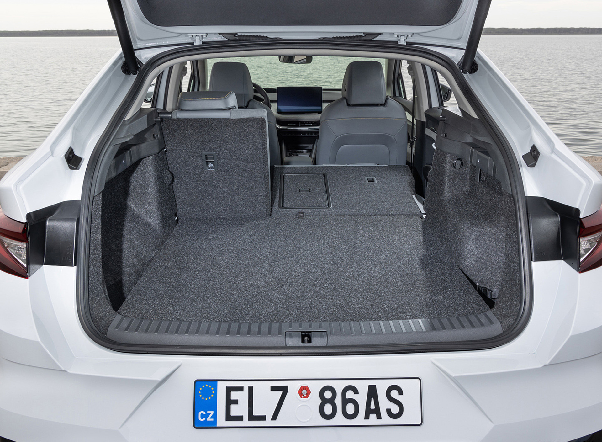 Download 2022 Škoda ENYAQ Coupe iV - Trunk HD Wallpaper 1920x1409 #78