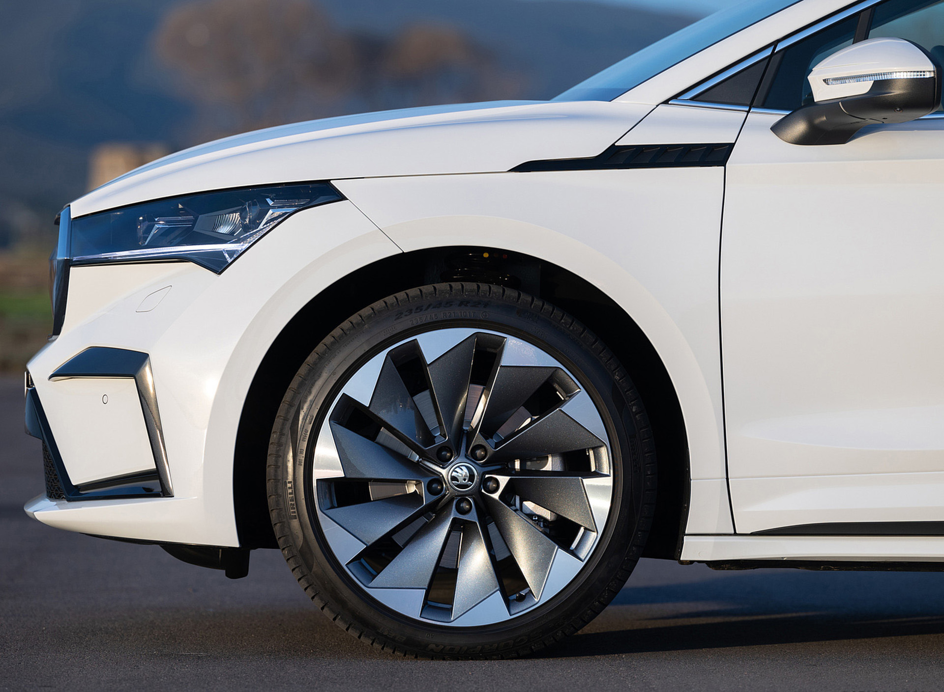 Download 2022 Škoda ENYAQ Coupe iV - Wheel HD Wallpaper 1920x1409 #65