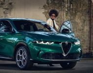 2023 Alfa Romeo Tonale Veloce - Detail Wallpaper 190x150