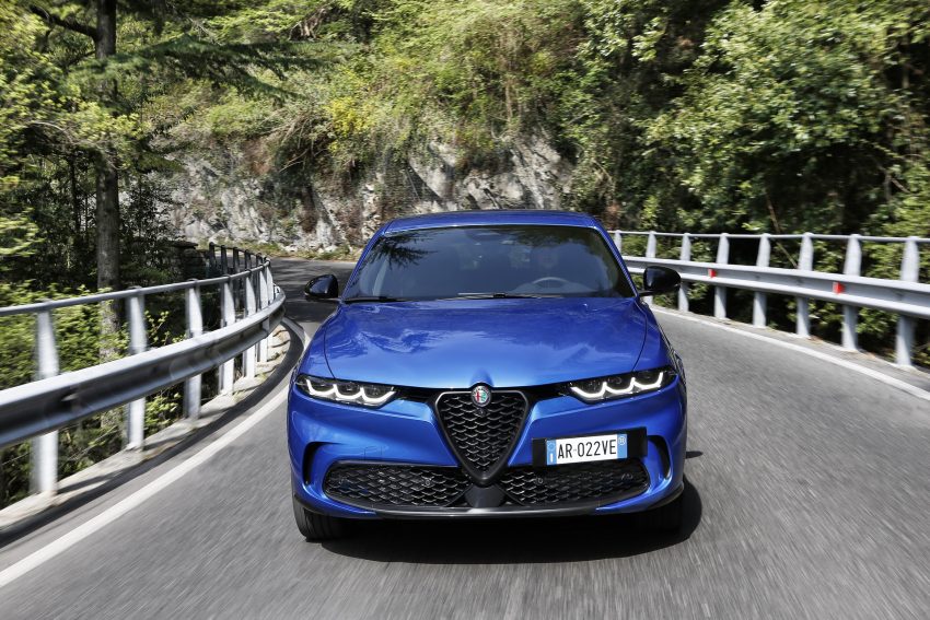2023 Alfa Romeo Tonale Veloce - Front Wallpaper 850x567 #8
