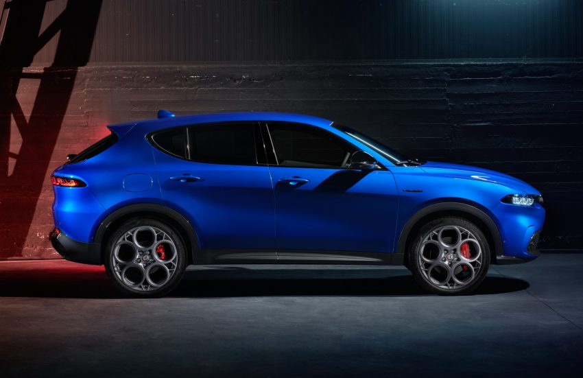 2023 Alfa Romeo Tonale Veloce - Side Wallpaper 850x551 #42