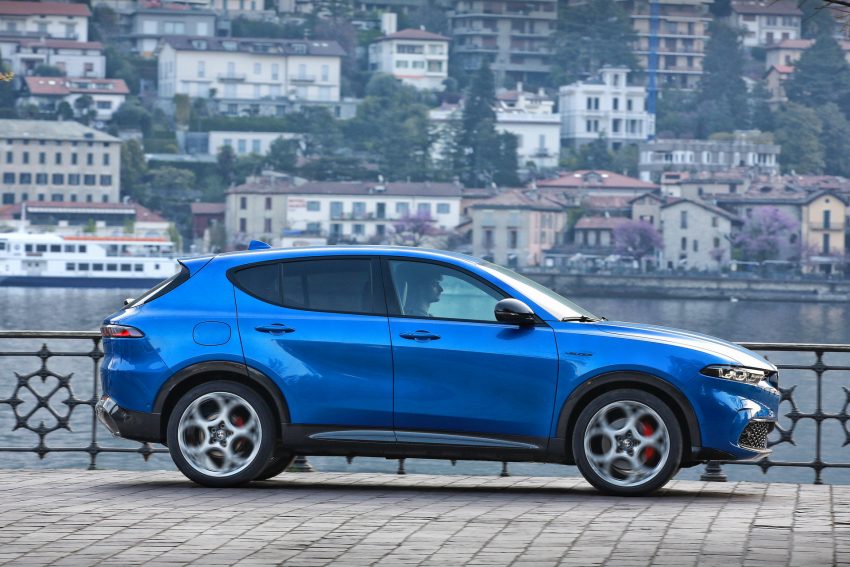 2023 Alfa Romeo Tonale Veloce - Side Wallpaper 850x567 #15
