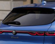 2023 Alfa Romeo Tonale Veloce - Tail Light Wallpaper 190x150
