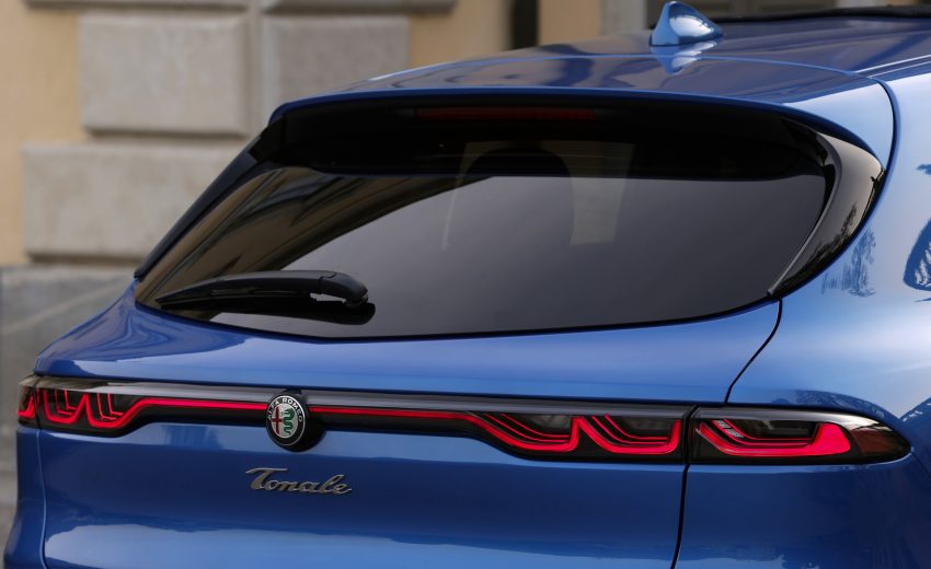 2023 Alfa Romeo Tonale Veloce - Tail Light Wallpaper 850x520 #23