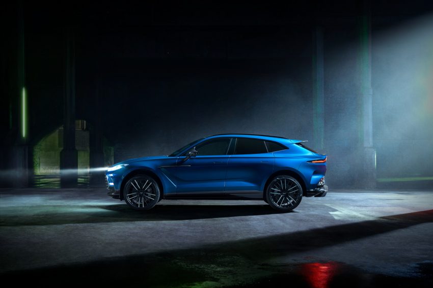 2023 Aston Martin DBX707 - Side Wallpaper 850x567 #12