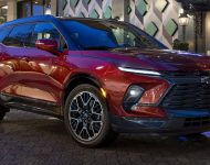 2023 Chevrolet Blazer RS - Front Three-Quarter Wallpaper 190x150