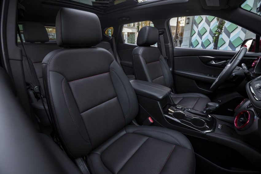 2023 Chevrolet Blazer RS - Interior, Front Seats Wallpaper 850x567 #10