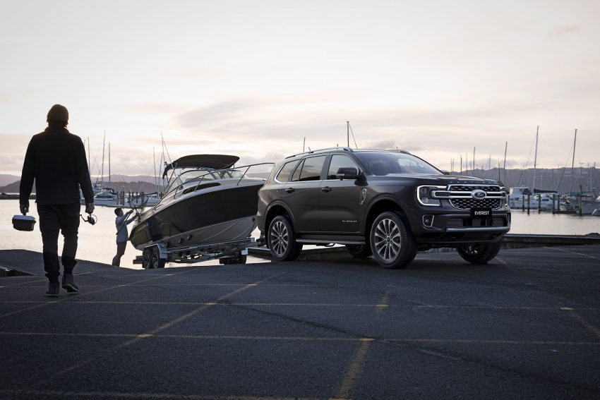 2023 Ford Everest Platinum - Front Three-Quarter Wallpaper 850x567 #4