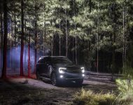 2023 Ford Everest Platinum - Front Three-Quarter Wallpaper 190x150