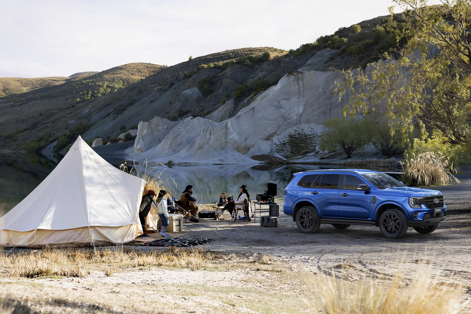 Download 2023 Ford Everest Sport - Front Three-Quarter HD Wallpaper 1920x1280 #5