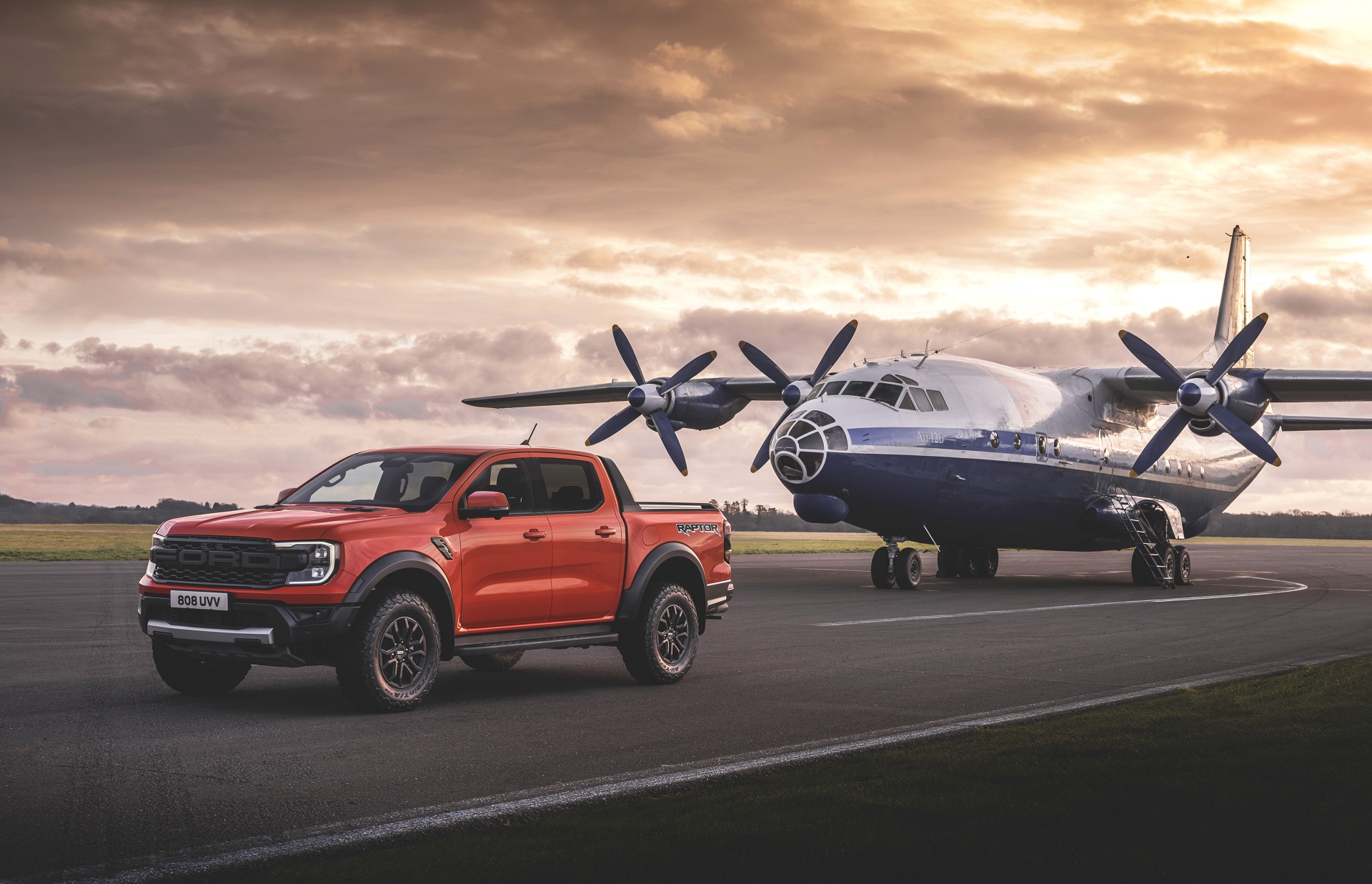 Download 2023 Ford Ranger Raptor - Front Three-Quarter HD Wallpaper 1920x1237 #17