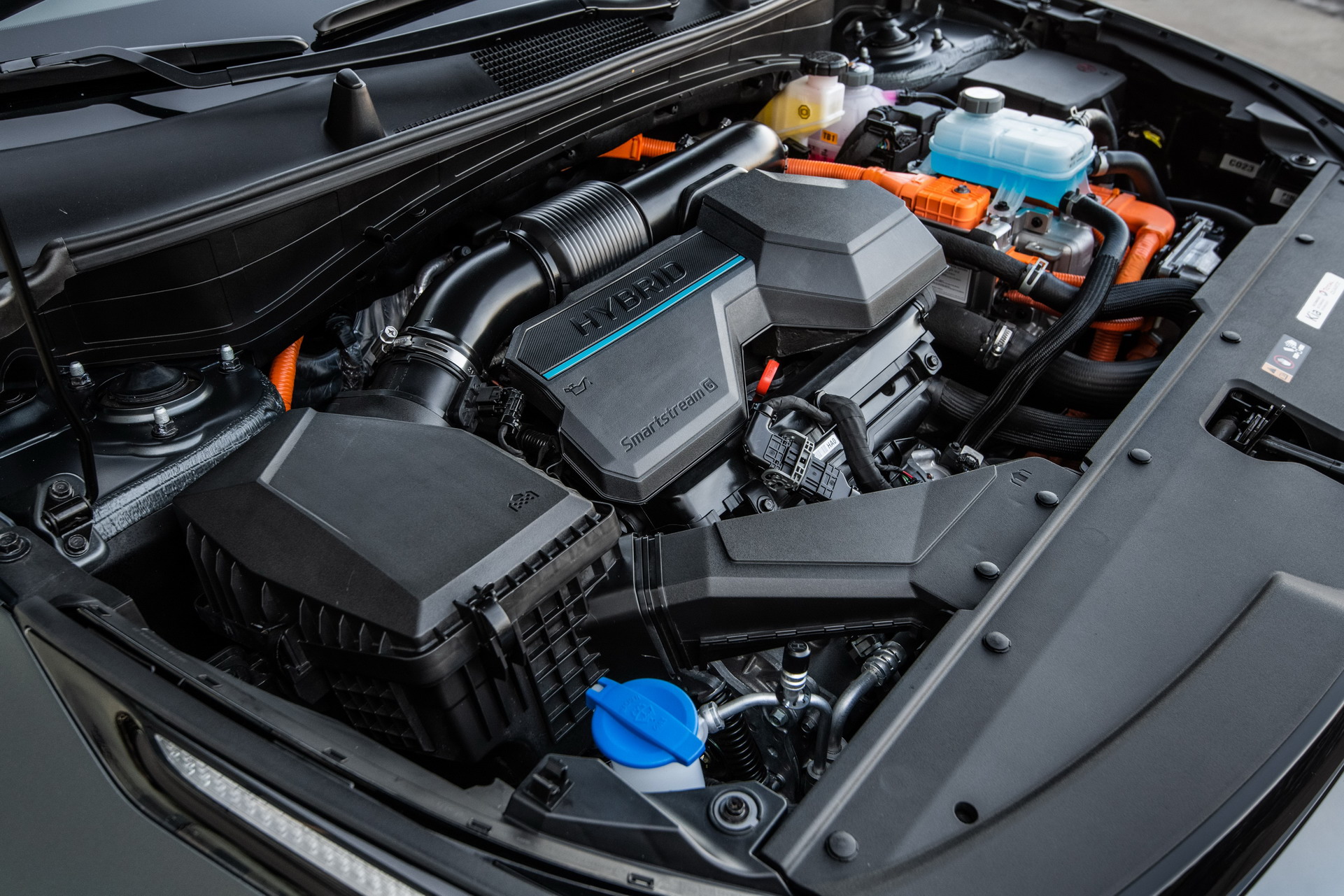 Download 2023 Kia Sportage PHEV - Engine HD Wallpaper 1921x1281 #23