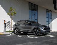 2023 Kia Sportage PHEV - Front Three-Quarter Wallpaper 190x150