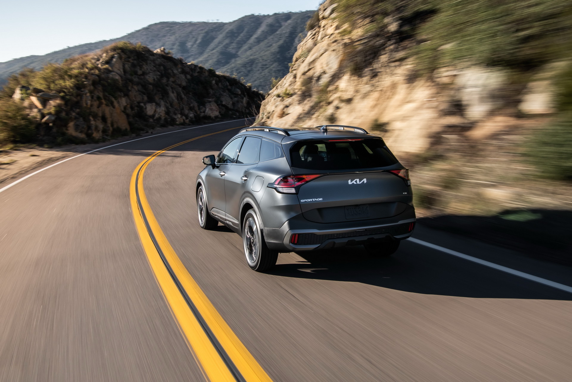 Download 2023 Kia Sportage PHEV - Rear HD Wallpaper 1921x1281 #4