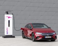 2023 Mercedes-AMG EQE 43 4Matic - Charging Wallpaper 190x150