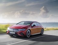 2023 Mercedes-AMG EQE 43 4Matic - Front Three-Quarter Wallpaper 190x150