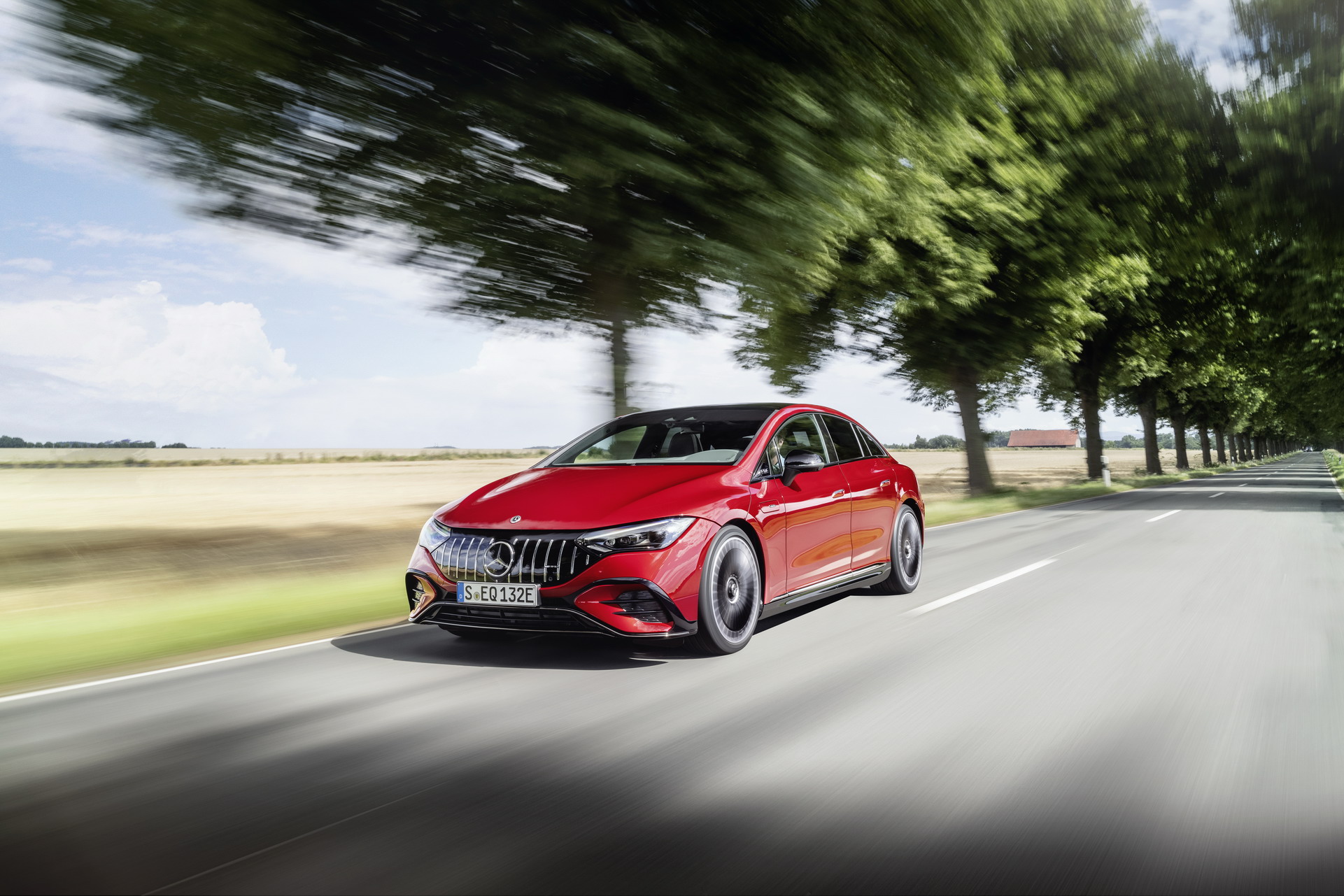 Download 2023 Mercedes-AMG EQE 43 4Matic - Front Three-Quarter HD Wallpaper 1921x1281 #16