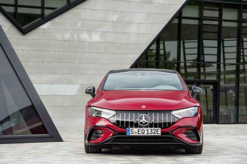 2023 Mercedes-AMG EQE 43 4Matic - Front Wallpaper 850x567 #25