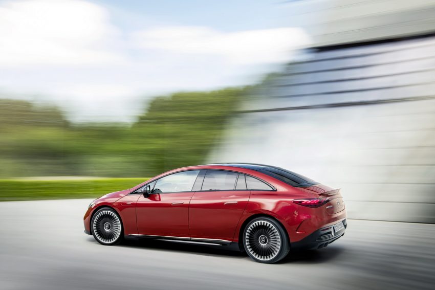 2023 Mercedes-AMG EQE 43 4Matic - Rear Three-Quarter Wallpaper 850x567 #20