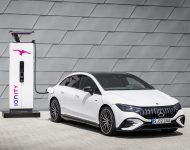 2023 Mercedes-AMG EQE 53 4Matic+ - Charging Wallpaper 190x150