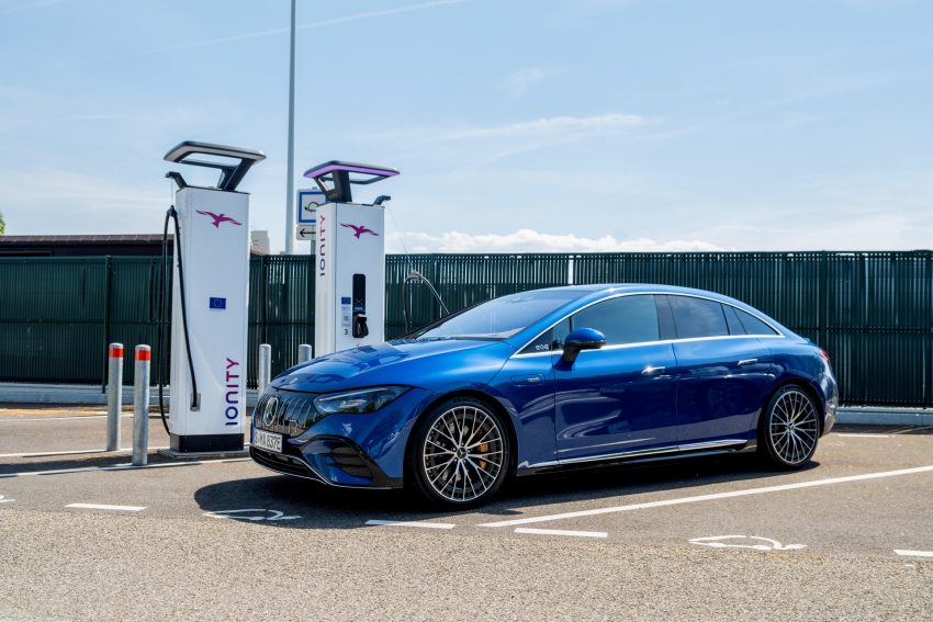 2023 Mercedes-AMG EQE 53 4Matic+ - Charging Wallpaper 850x567 #84