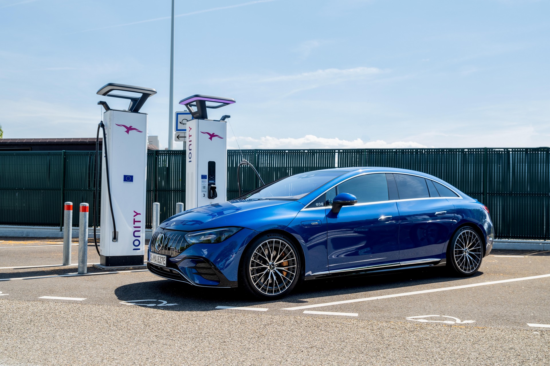 Download 2023 Mercedes-AMG EQE 53 4Matic+ - Charging HD Wallpaper 1920x1280 #84