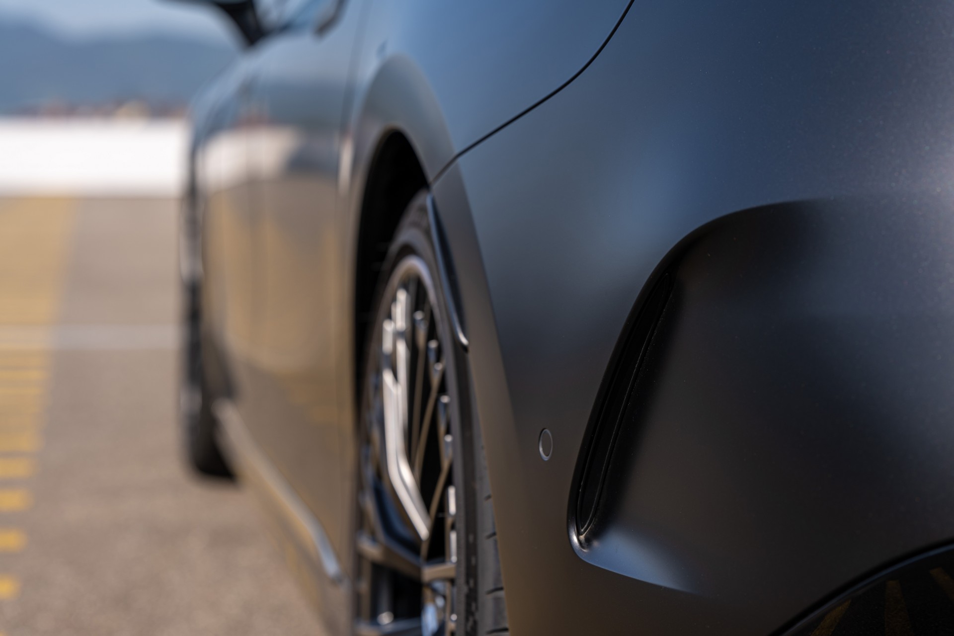 Download 2023 Mercedes-AMG EQE 53 4Matic+ - Detail HD Wallpaper 1920x1280 #35