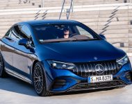 2023 Mercedes-AMG EQE 53 4Matic+ - Front Three-Quarter Wallpaper 190x150