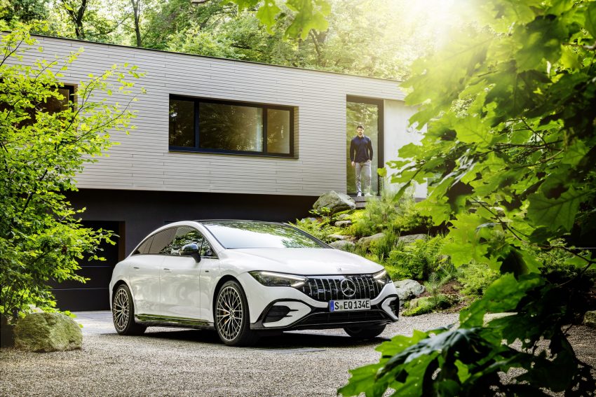 2023 Mercedes-AMG EQE 53 4Matic+ - Front Three-Quarter Wallpaper 850x567 #153
