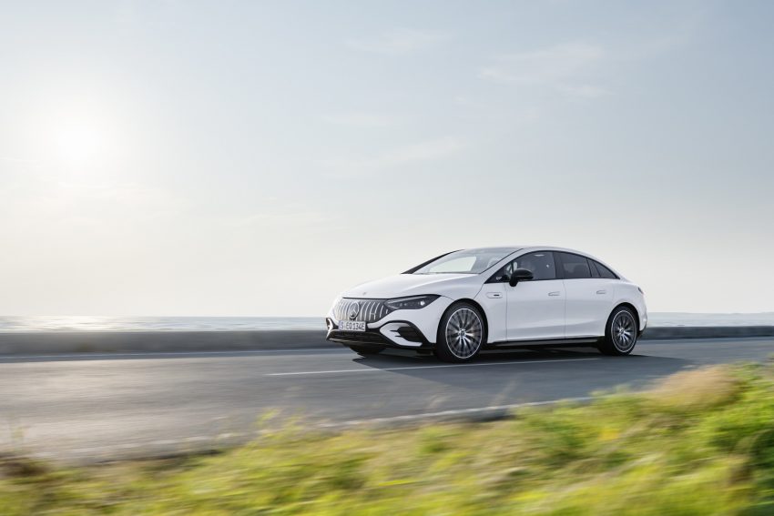 2023 Mercedes-AMG EQE 53 4Matic+ - Front Three-Quarter Wallpaper 850x567 #144