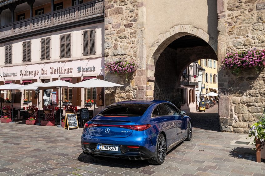 2023 Mercedes-AMG EQE 53 4Matic+ - Rear Three-Quarter Wallpaper 850x567 #92