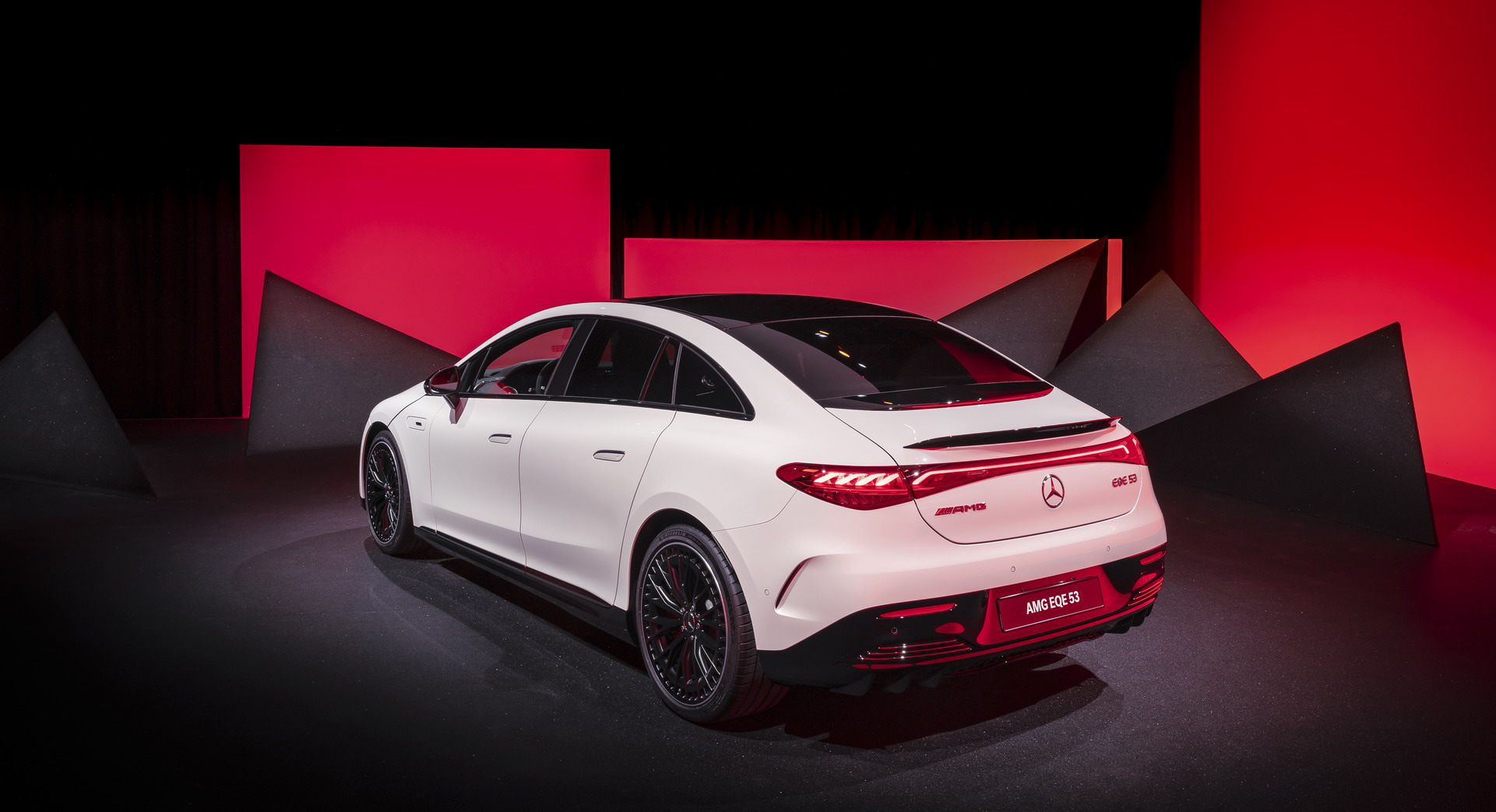 Download 2023 Mercedes-AMG EQE 53 4Matic+ - Rear Three-Quarter HD Wallpaper 1921x1043 #185