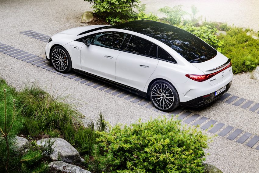 2023 Mercedes-AMG EQE 53 4Matic+ - Rear Three-Quarter Wallpaper 850x567 #156