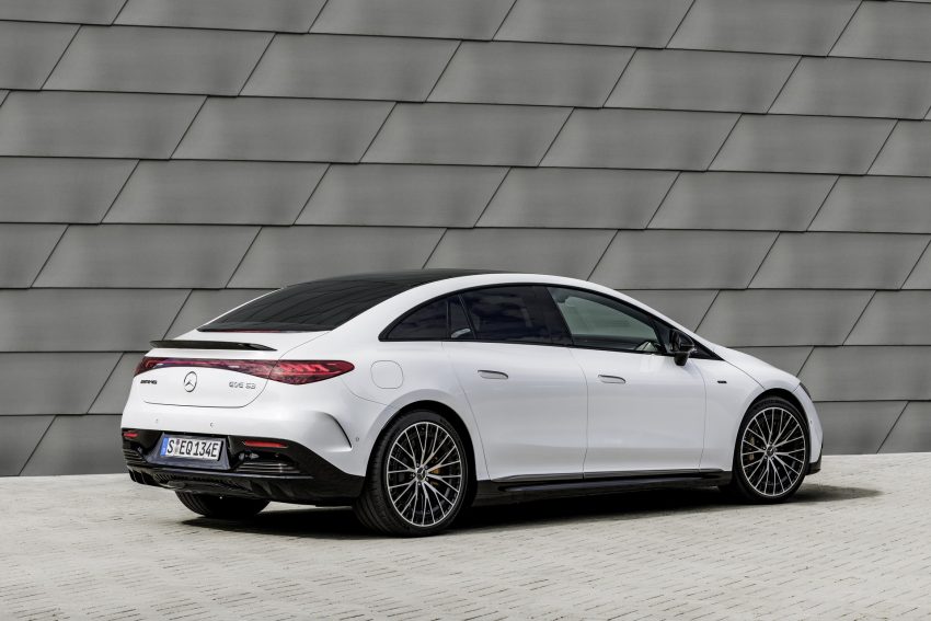 2023 Mercedes-AMG EQE 53 4Matic+ - Rear Three-Quarter Wallpaper 850x567 #160