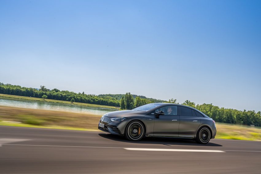 2023 Mercedes-AMG EQE 53 4Matic+ - Side Wallpaper 850x567 #19