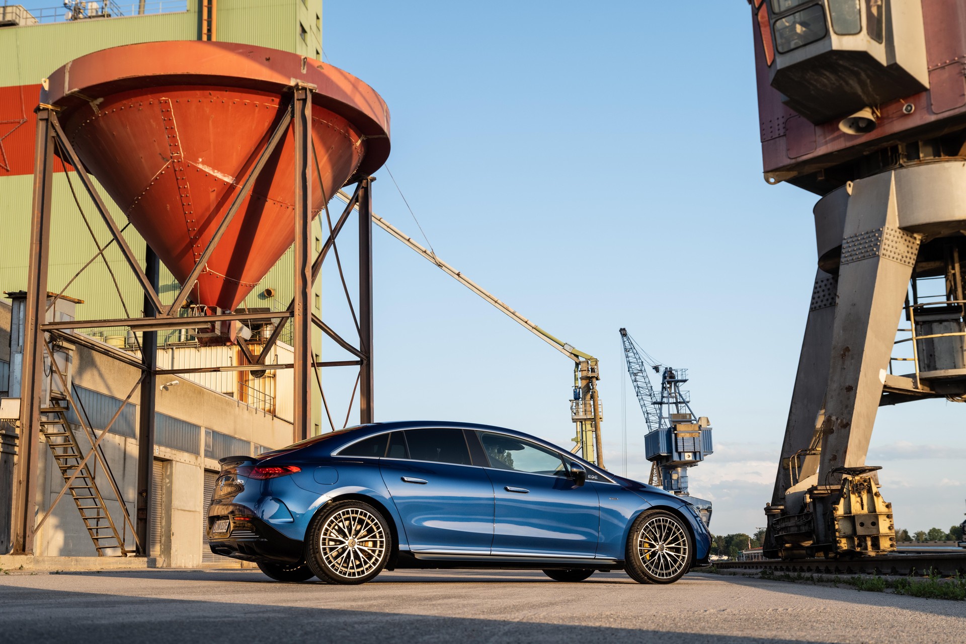 Download 2023 Mercedes-AMG EQE 53 4Matic+ - Side HD Wallpaper 1920x1280 #102