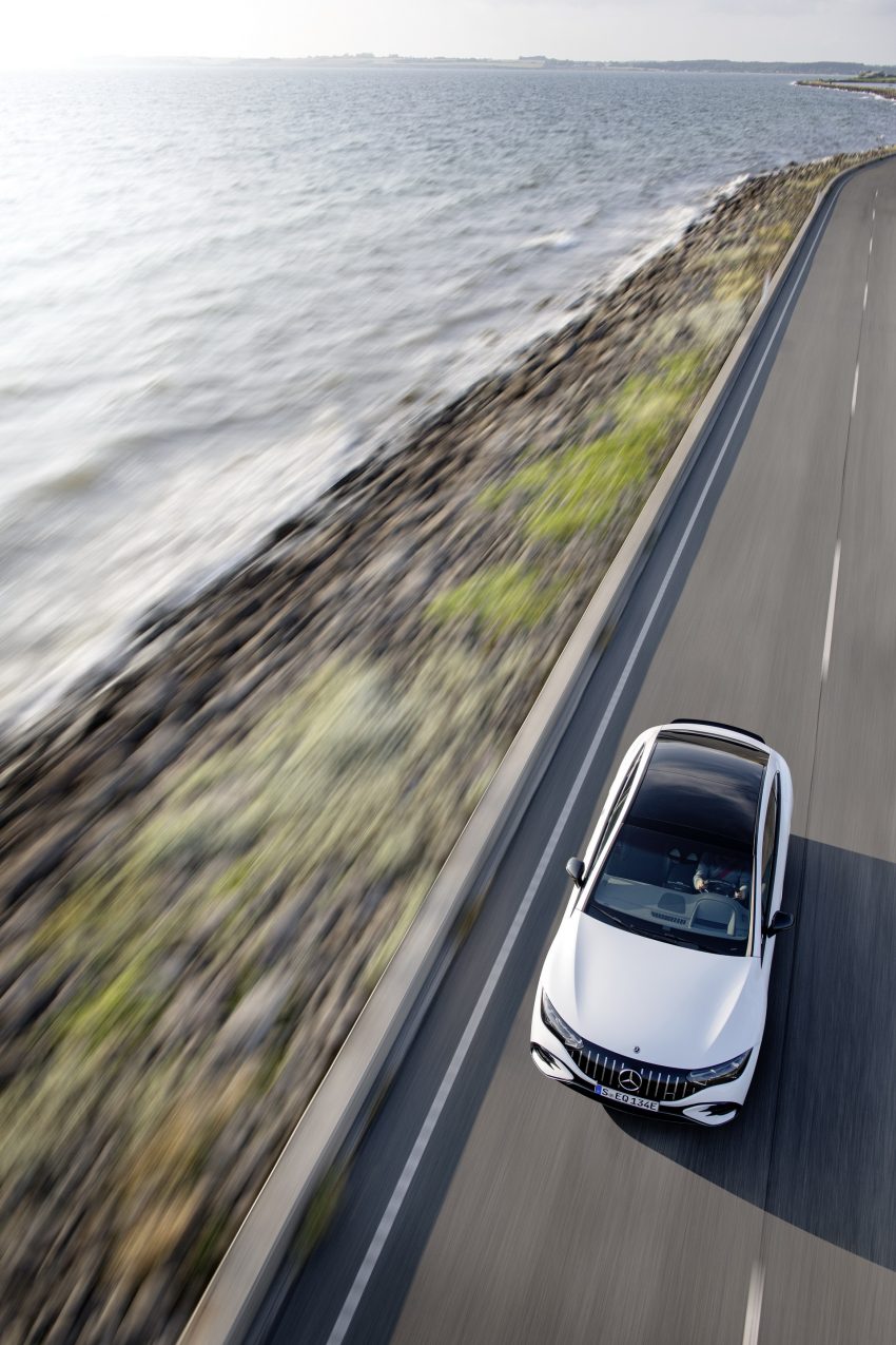 2023 Mercedes-AMG EQE 53 4Matic+ - Top Phone Wallpaper 850x1275 #149