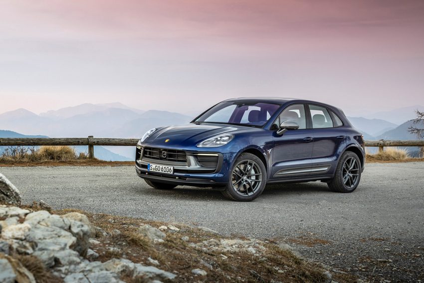 2023 Porsche Macan T - Front Three-Quarter Wallpaper 850x567 #192