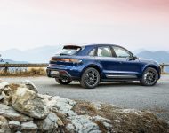 2023 Porsche Macan T - Rear Three-Quarter Wallpaper 190x150