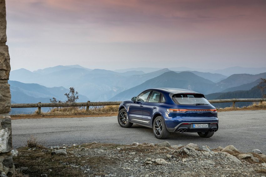 2023 Porsche Macan T - Rear Three-Quarter Wallpaper 850x567 #195