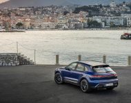 2023 Porsche Macan T - Rear Three-Quarter Wallpaper 190x150