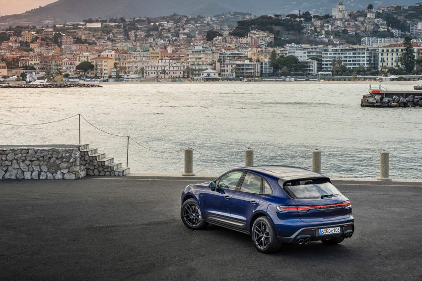 2023 Porsche Macan T - Rear Three-Quarter Wallpaper 850x567 #185