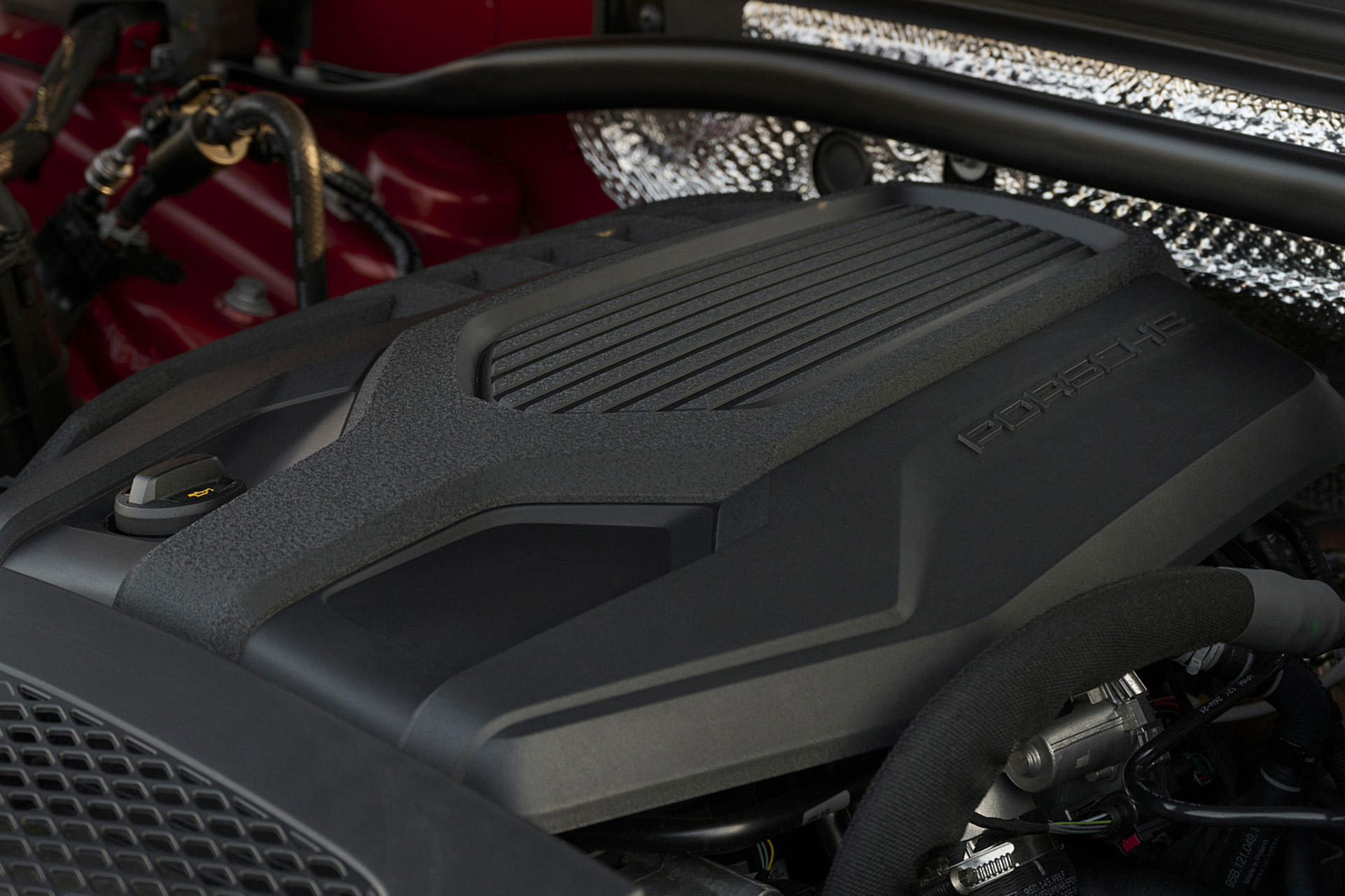 Download 2023 Porsche Macan T - Engine HD Wallpaper 1921x1280 #146