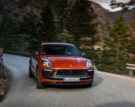 2023 Porsche Macan T - Front Wallpaper 190x150