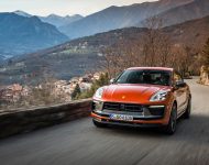 2023 Porsche Macan T - Front Wallpaper 190x150