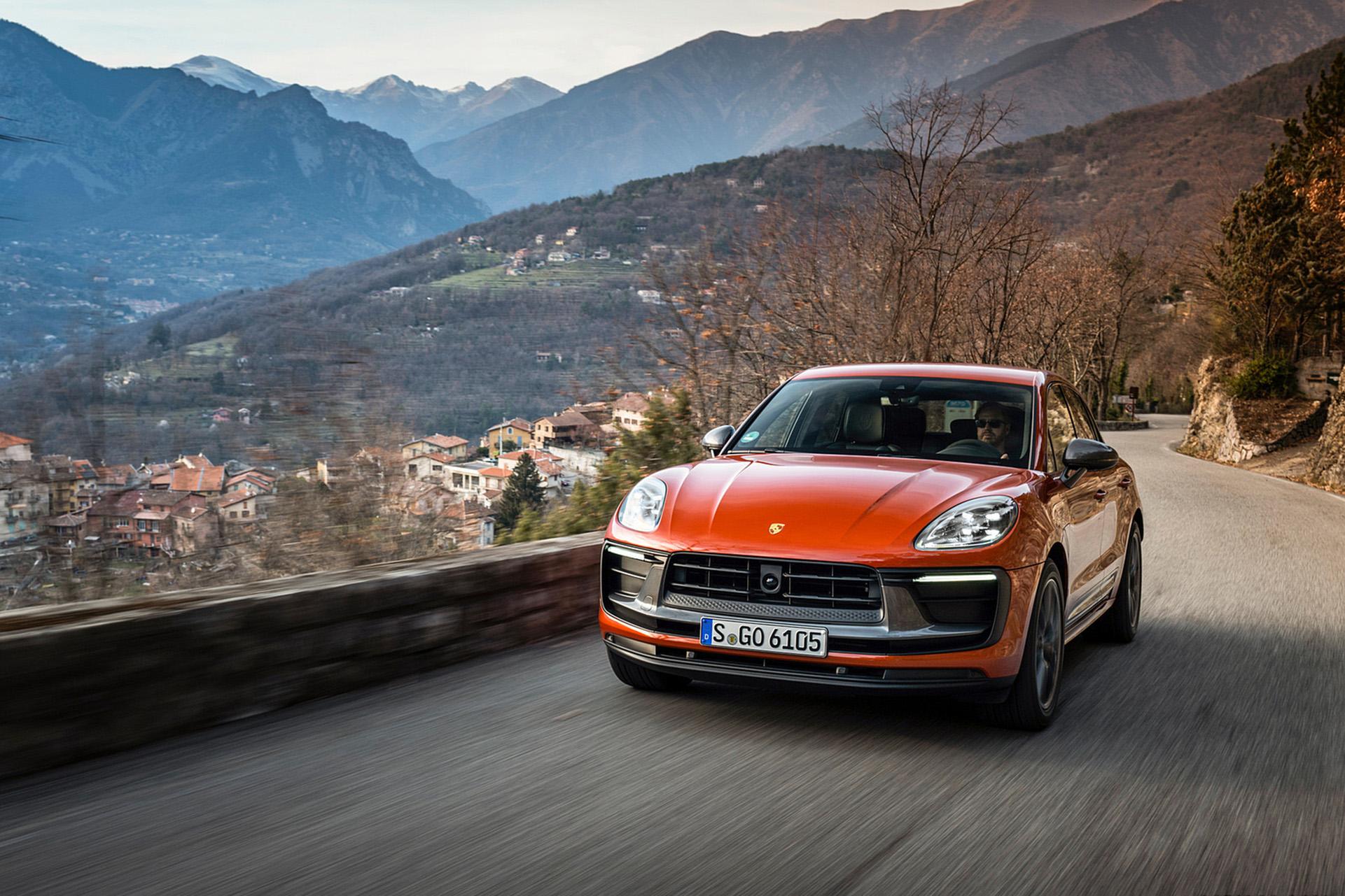 Download 2023 Porsche Macan T - Front HD Wallpaper 1921x1281 #97
