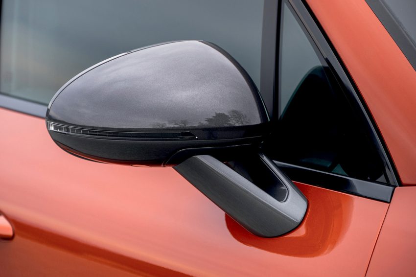 2023 Porsche Macan T - Mirror Wallpaper 850x566 #138