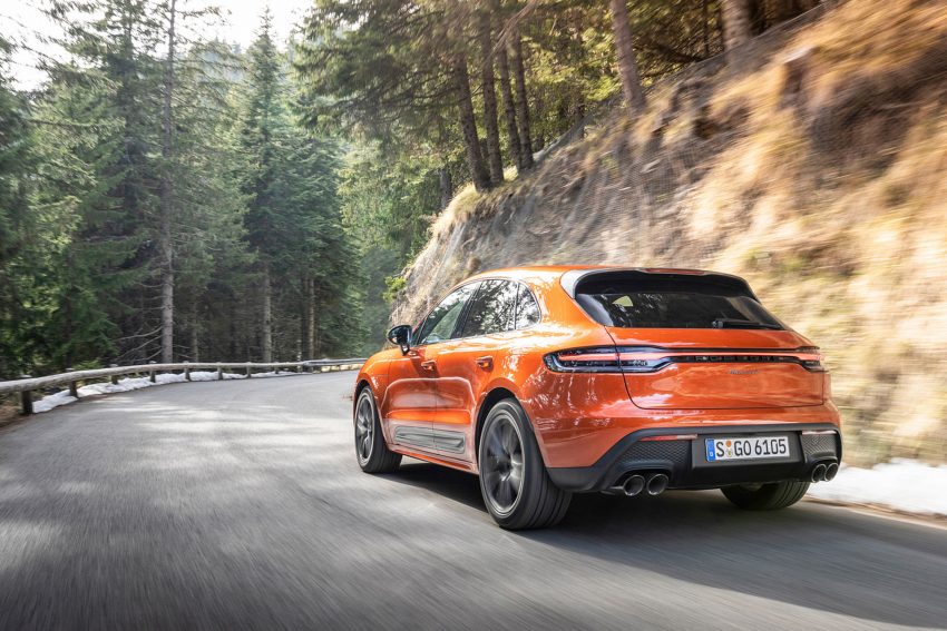 2023 Porsche Macan T - Rear Three-Quarter Wallpaper 850x567 #98